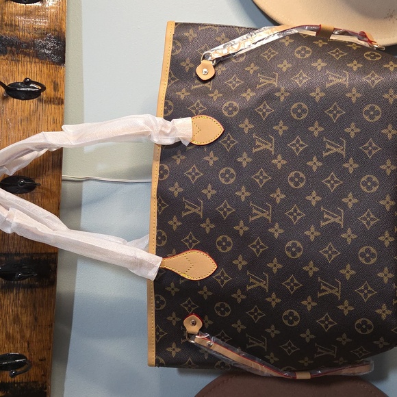 Classic Brown Monogram Tote - Picture 2 of 8